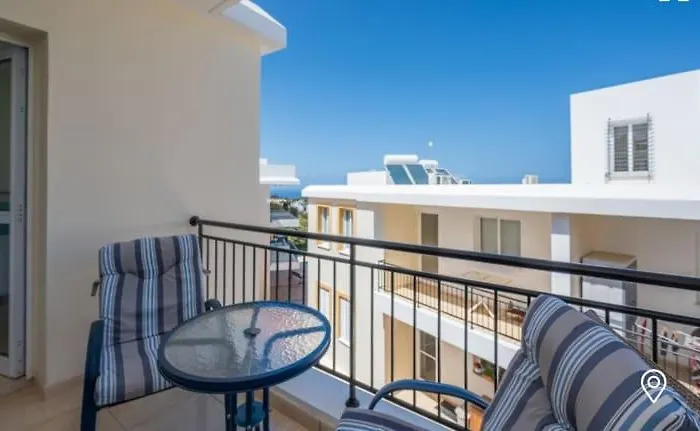 Akamas Bayview Lägenhet